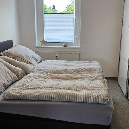 Private Ferienwohnung Seestadt Grossraeschen Esterno foto